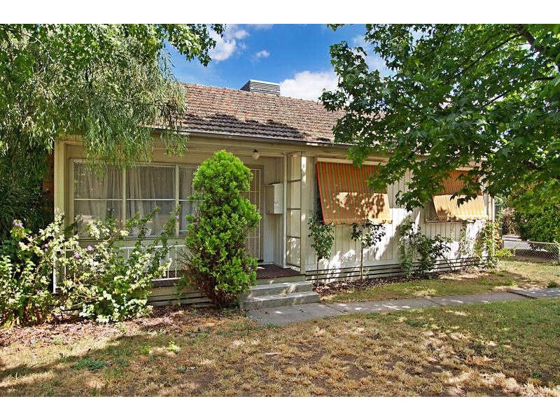 1 Clayton Court, Golden Square VIC 3555