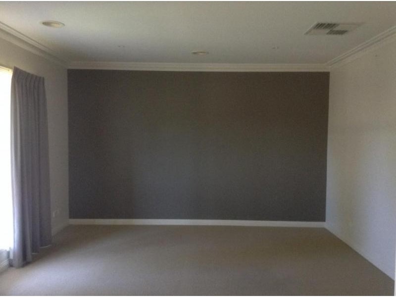 4 Alkoomi Court, Epsom VIC 3551