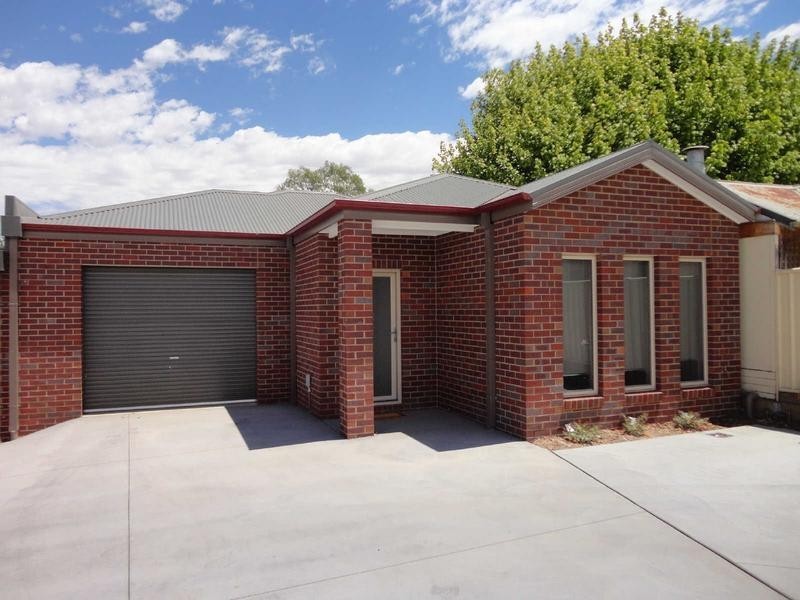 1/25a Booth Street, Golden Square VIC 3555