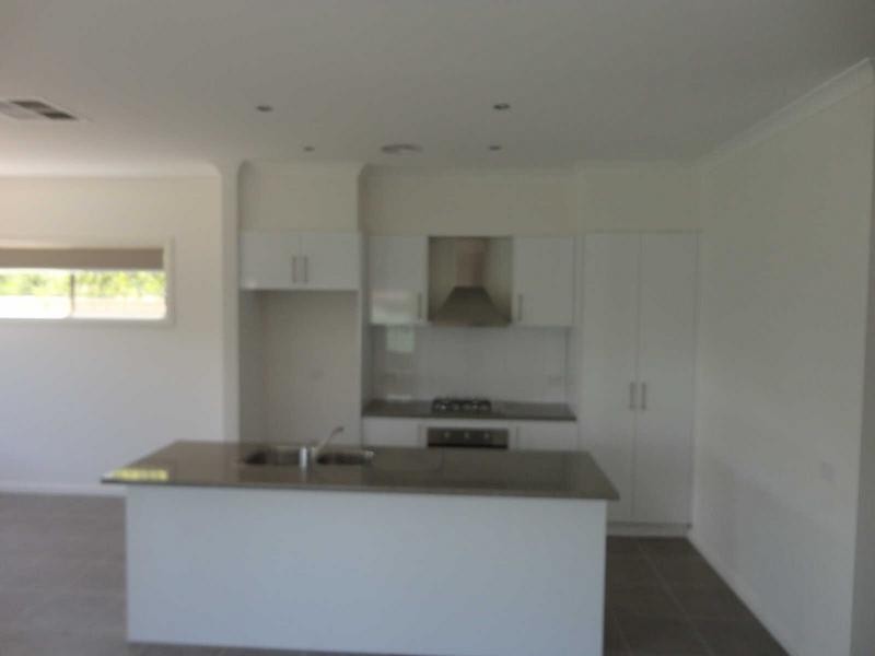 1/25a Booth Street, Golden Square VIC 3555