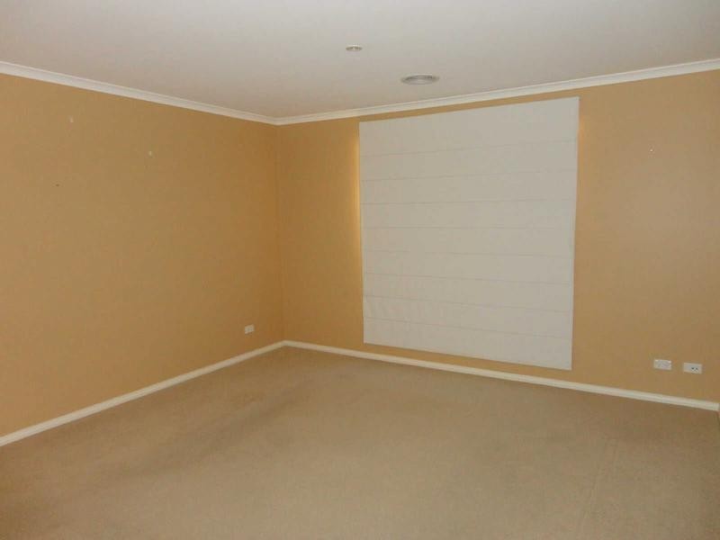 11 Tobin Crescent, Epsom VIC 3551