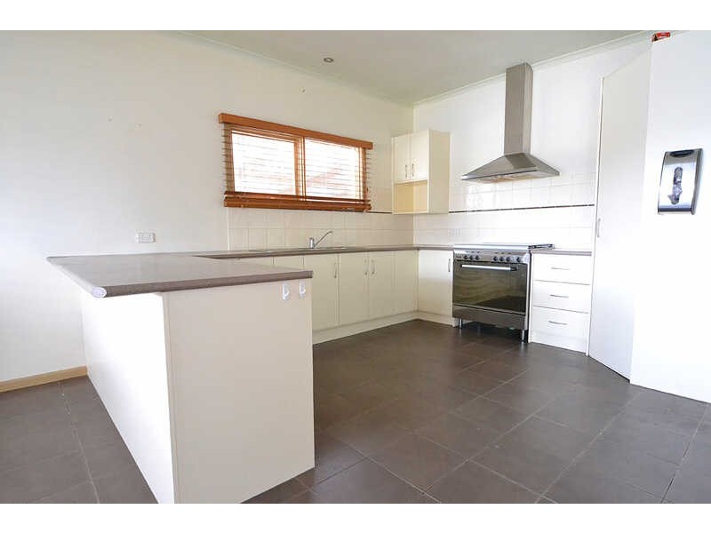 13 Burrowes Street, Golden Square VIC 3555
