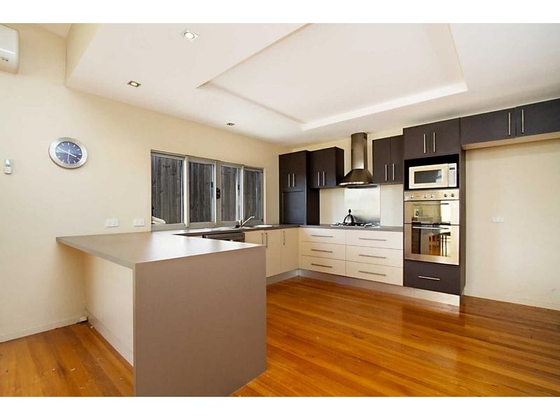 3 Luke Place, Flora Hill VIC 3550