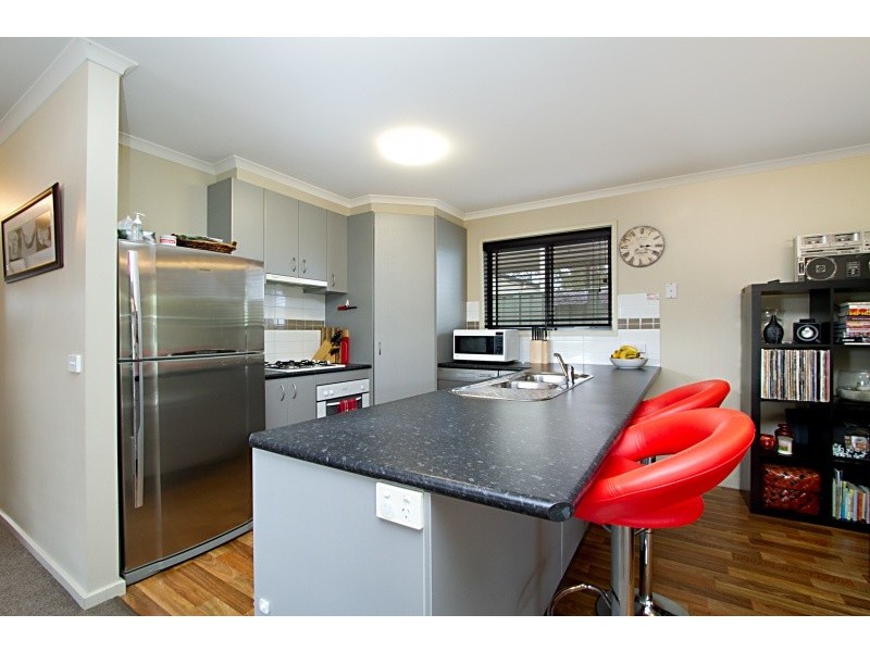 3/6 Tambour Heights (off Inglewood Street), Golden Square VIC 3555