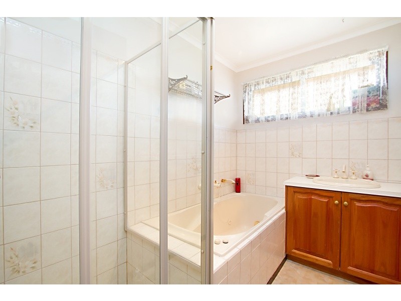 123 MacDougall Road, Golden Square VIC 3555