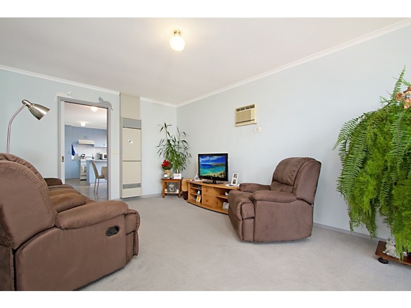 1, 2 & 3/115 Wood Street, California Gully VIC 3556