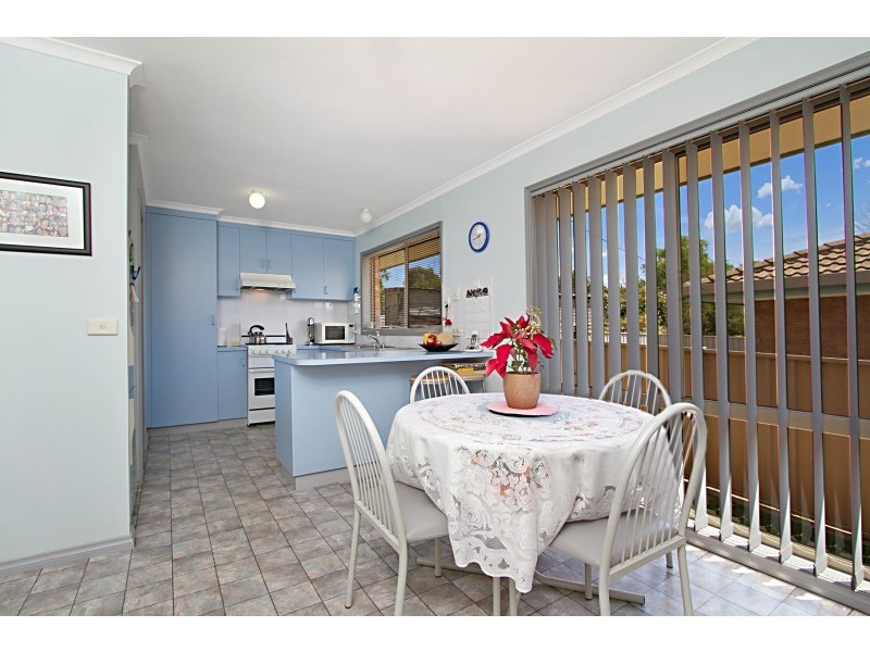 1, 2 & 3/115 Wood Street, California Gully VIC 3556