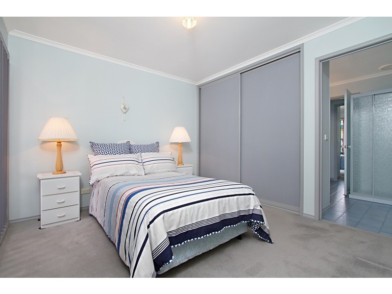 1, 2 & 3/115 Wood Street, California Gully VIC 3556