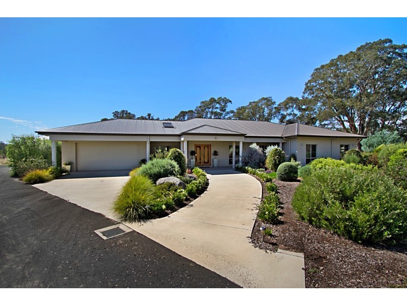 74 Homebush Drive, Junortoun VIC 3551