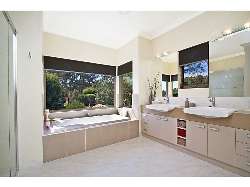 74 Homebush Drive, Junortoun VIC 3551