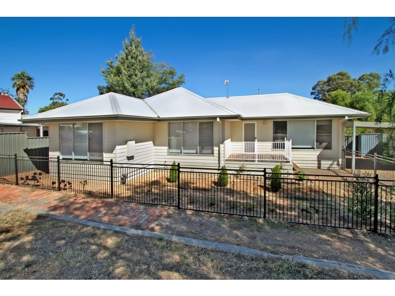 69 Peg Leg Road, Eaglehawk VIC 3556