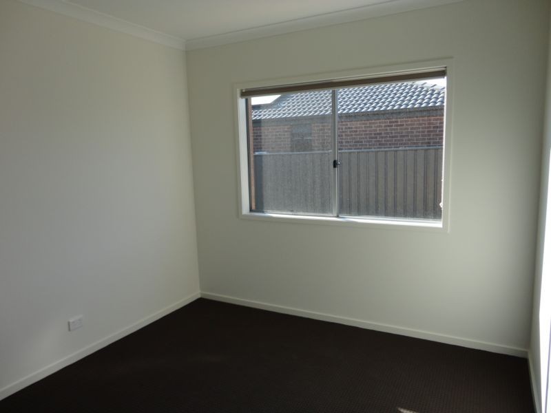 9 National Parade, Eaglehawk VIC 3556