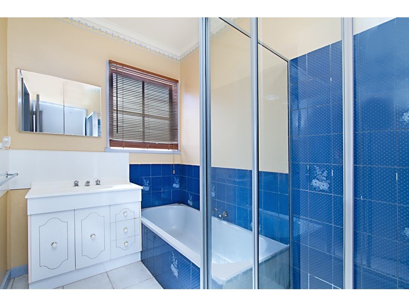 202 Aspinall Street, Kangaroo Flat VIC 3555