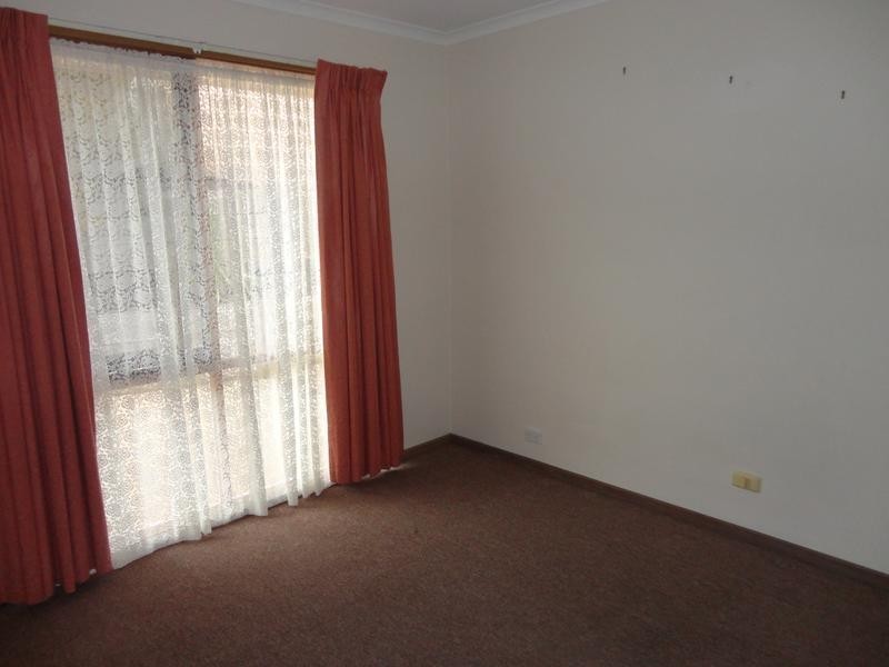 2/13 Proud Terrace, Flora Hill VIC 3550