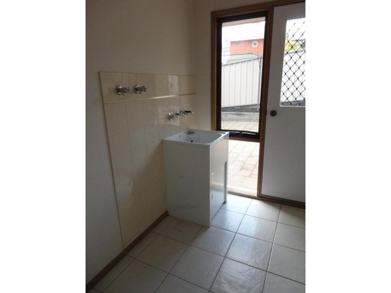 2/13 Proud Terrace, Flora Hill VIC 3550