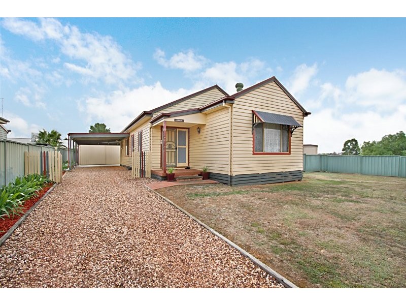 14 Crowther Street, Eaglehawk VIC 3556