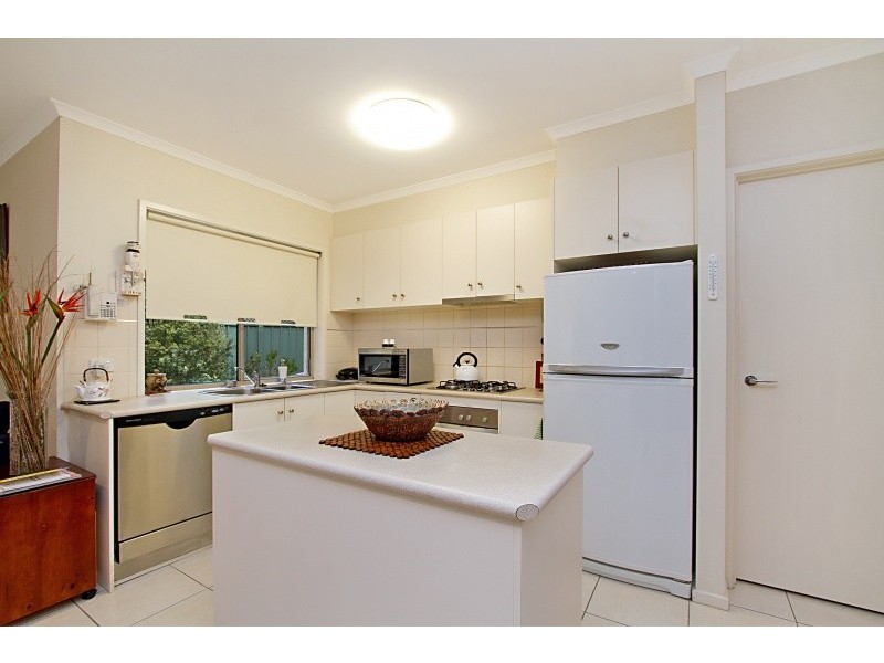 2/51A Ellis Street, Flora Hill VIC 3550