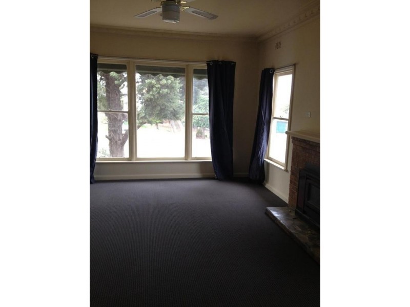 25 Holmes Road, North Bendigo VIC 3550