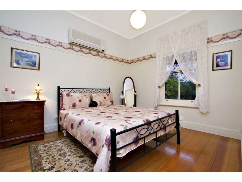 29 Shakespeare Street, Spring Gully VIC 3550