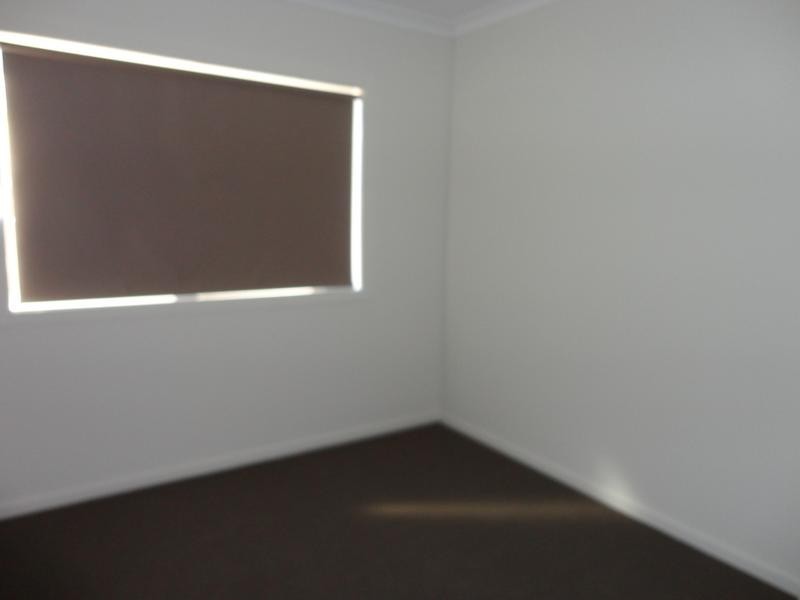 4 Perry Lane, Epsom VIC 3551