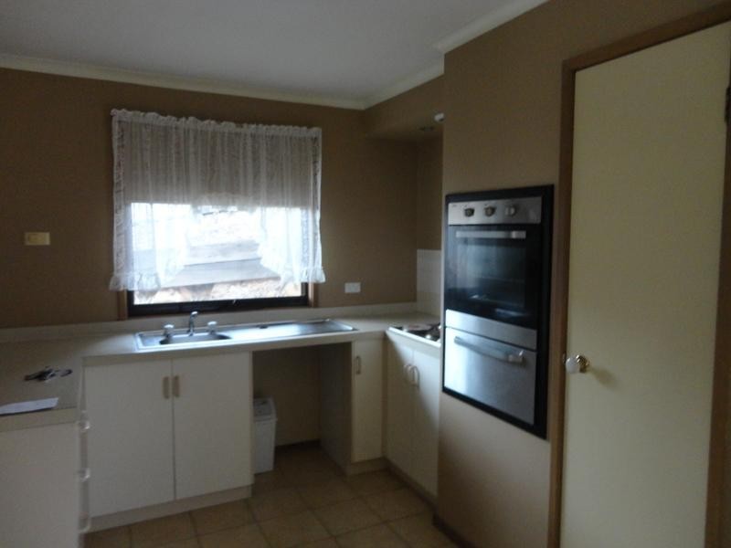 3/13 Proud Terrace, Flora Hill VIC 3550