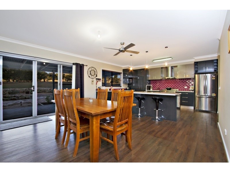 48 Hamilton Way, Lockwood South VIC 3551