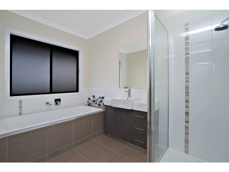 48 Hamilton Way, Lockwood South VIC 3551