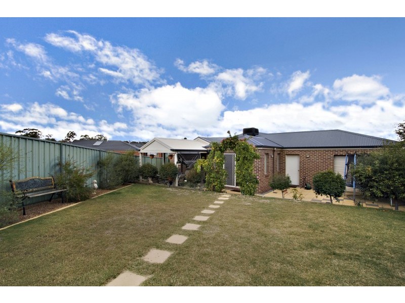8 Cheviot Place, Bendigo VIC 3550