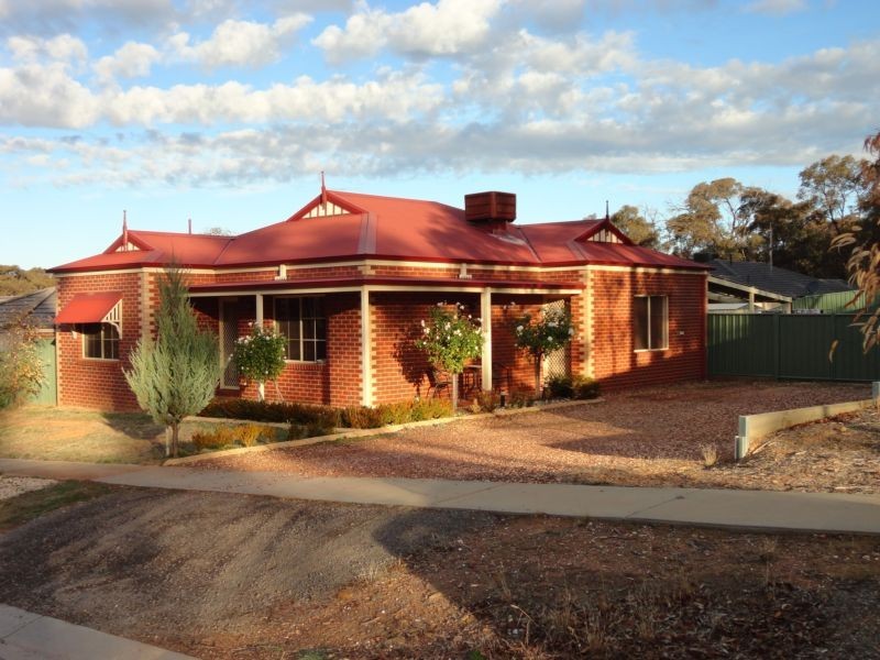 133 Queen Street, Kangaroo Flat VIC 3555