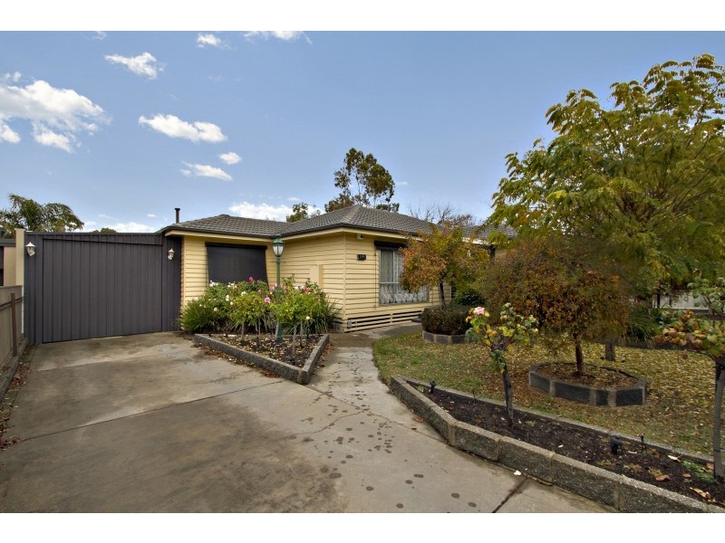 199 Mackenzie Street West, Kangaroo Flat VIC 3555