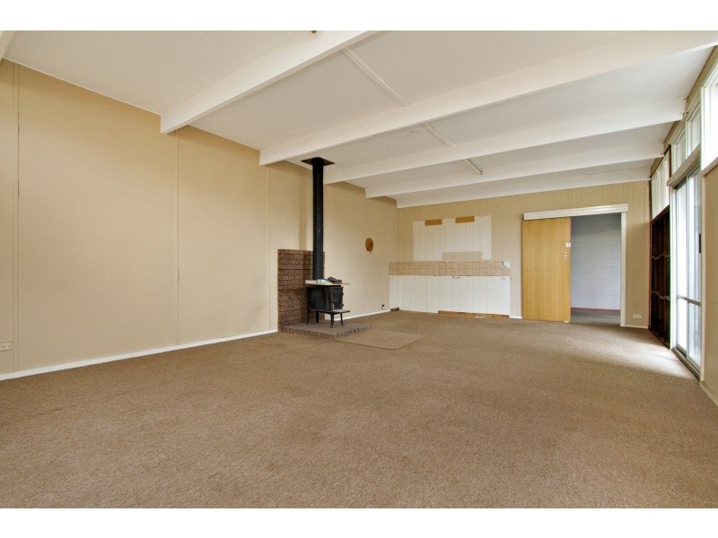 199 Mackenzie Street West, Kangaroo Flat VIC 3555