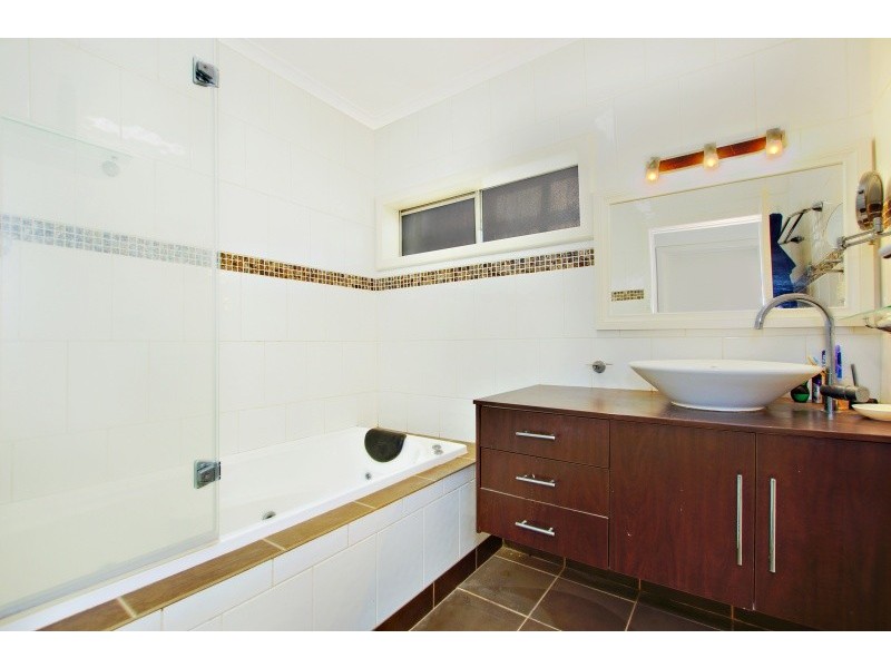 1/73a Smith Street, North Bendigo VIC 3550