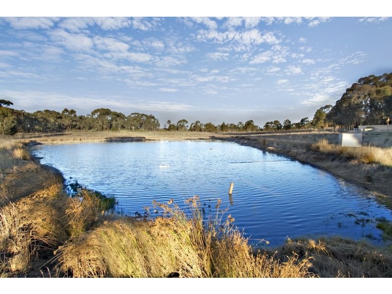 16 Collins Lane, Strathfieldsaye VIC 3551