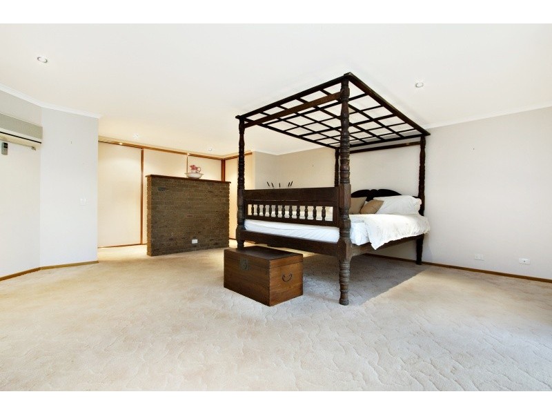 16 Collins Lane, Strathfieldsaye VIC 3551