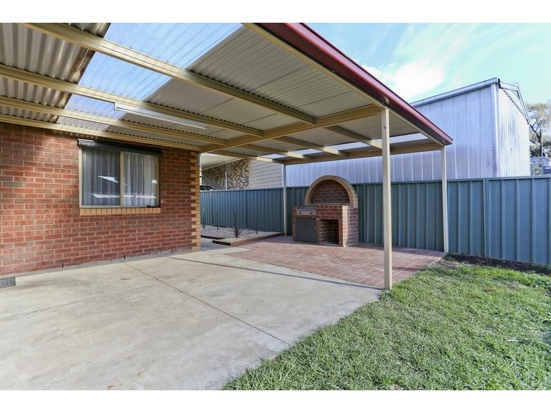 2 Jorben Place, Golden Square VIC 3555