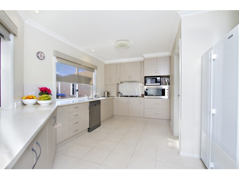 6 Waterview Drive, White Hills VIC 3550