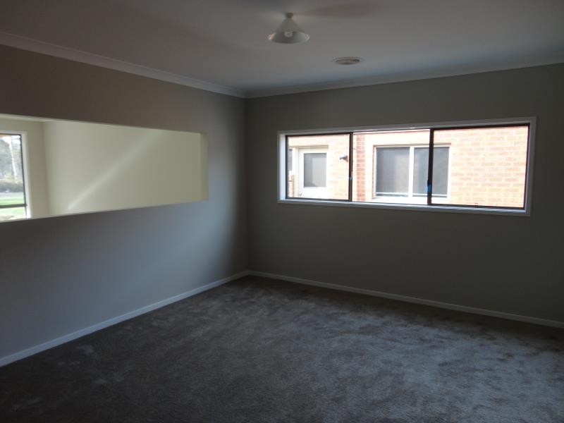 71 Kingston Drive, Eaglehawk VIC 3556