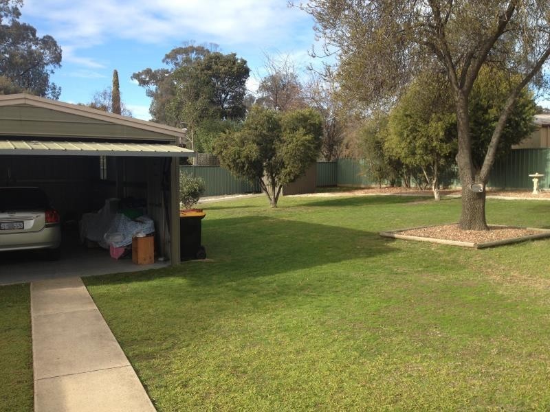 83 Reservior Road, Strathdale VIC 3550