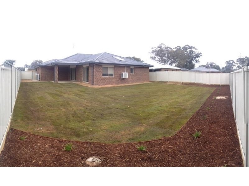 5 Sampson Place, Marong VIC 3515