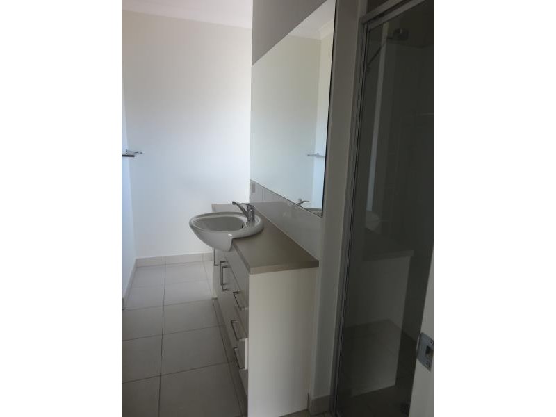 5 Sampson Place, Marong VIC 3515