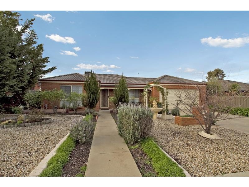 26 Soldatos Drive, Golden Square VIC 3555