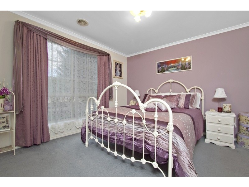 26 Soldatos Drive, Golden Square VIC 3555