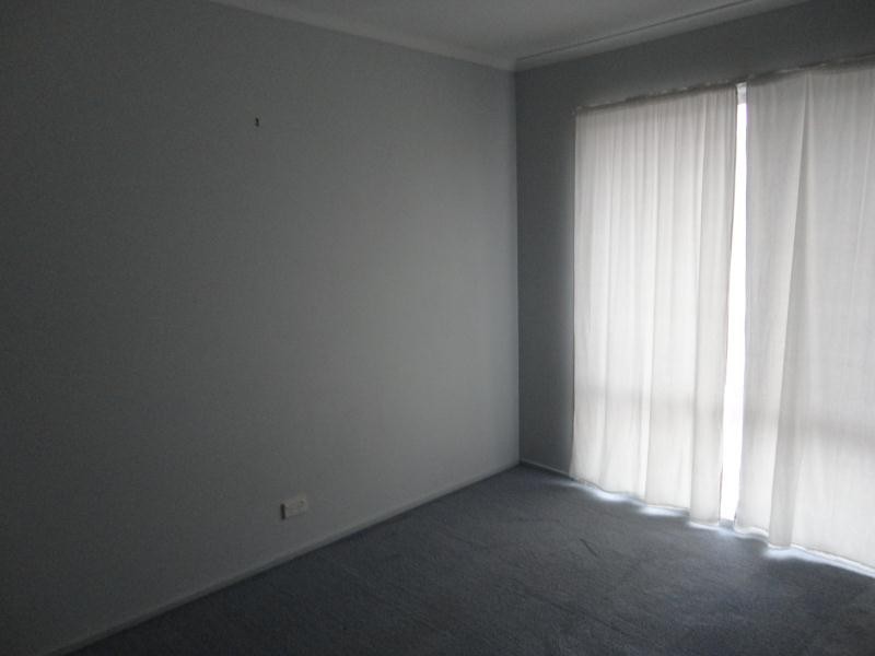 13 Wattleview Grove, Eaglehawk VIC 3556