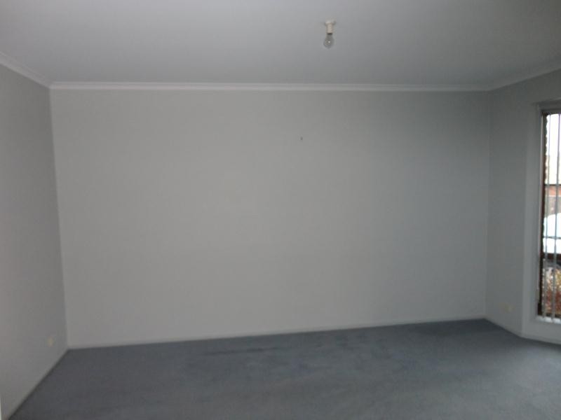 13 Wattleview Grove, Eaglehawk VIC 3556