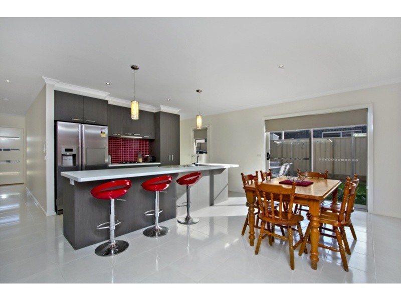 7/18 Emmett Street, Golden Square VIC 3555