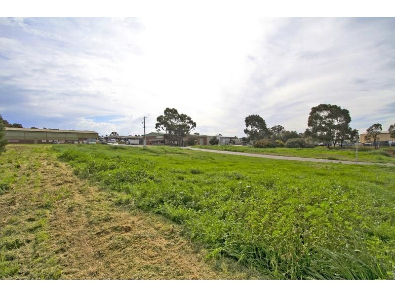 15 Roanoak Court, East Bendigo VIC 3550