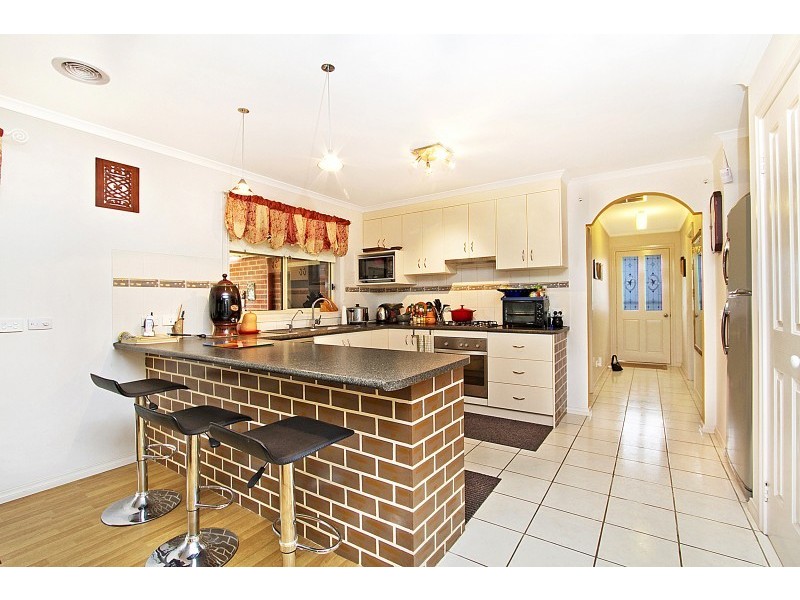 19 Symes Street, Kangaroo Flat VIC 3555