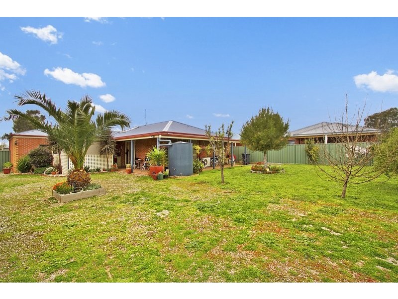 19 Symes Street, Kangaroo Flat VIC 3555