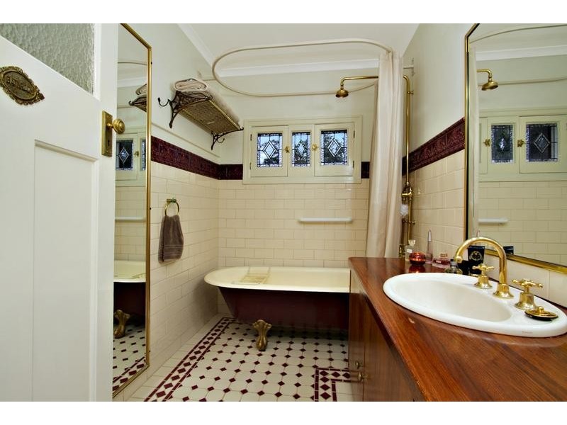 29 Shakespeare Street, Spring Gully VIC 3550