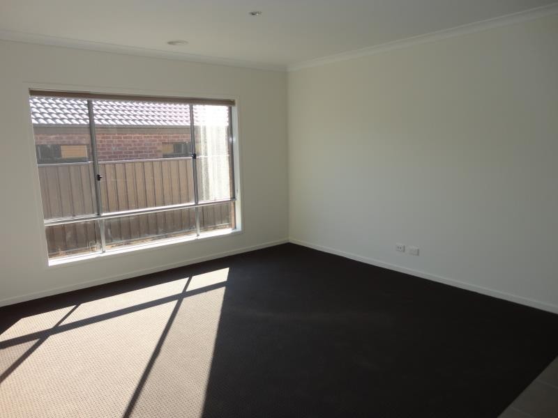 9 National Parade, Eaglehawk VIC 3556